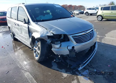 2016 Chrysler Town & Country Touring from USA, damaged, VIN 2C4RC1BG8GR281446